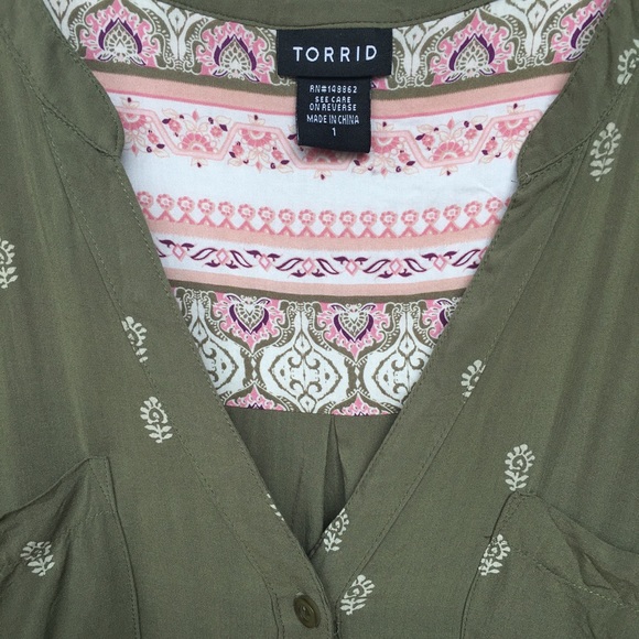 Torrid green pink print button down boho top 1x - Picture 8 of 9